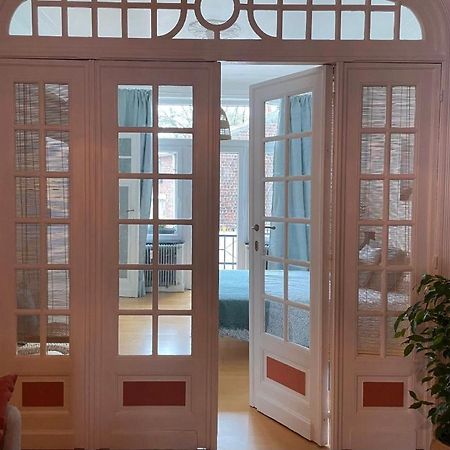Appartement De Charme Dans Maison De Maitre Bruxelloise Bruxelles Esterno foto